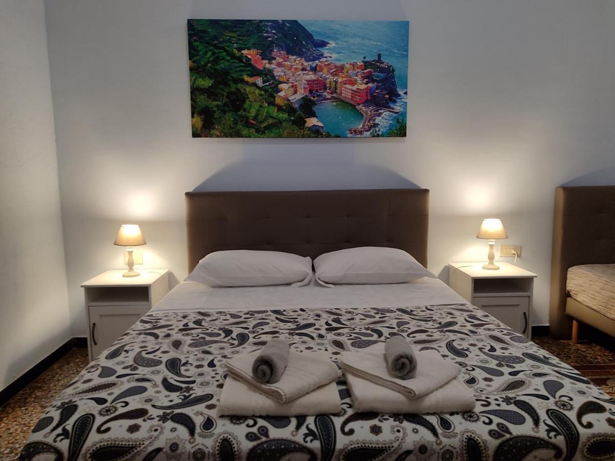 Camera Matrimoniale con Letto Supplementare